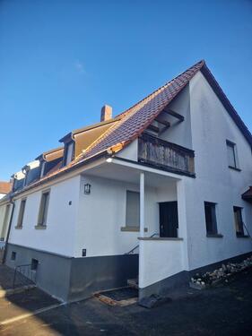 Foto - Doppelhaushälfte mit Doppelgarage,Terrasse und Nebengebäude