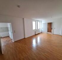 45 Raum Wohnung - 1.125,00&nbsp;EUR Kaltmiete, ca.&nbsp; 125,00&nbsp;m&sup2; in Markranstädt (PLZ: 04420)