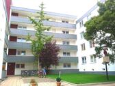 Foto - Helle 3-Zimmer-Wohnung mit 2 Bädern, Aufzug, Balkon & Tiefgarage