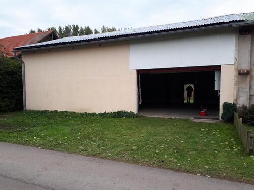 Foto - Halle Lagerhalle (kalt) mit Grundstück und Parkflächen