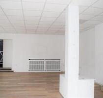 Großzügiges Ladenlokal in einer verkehrsgünstigen Lage von Detmold zu vermieten