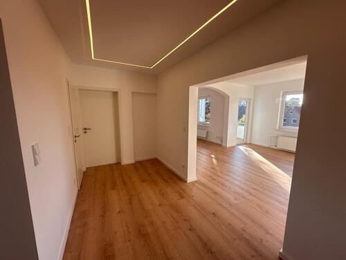 Foto - moderne 3 Zimmer Wohnung mit Balkon- frisch modernisiert