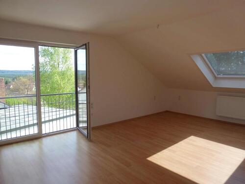 Foto - 2 Zimmer Dachgeschoßwohnung zur Miete in Röttenbach