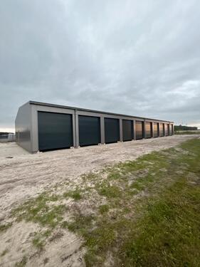 Foto - Lagerhalle, Lagerhallenabteil, Lagerbox, Lagerplatz