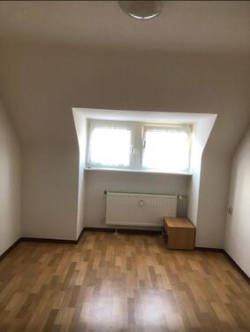 Foto - 1 Zimmer Dachgeschoßwohnung zur Miete in Köln