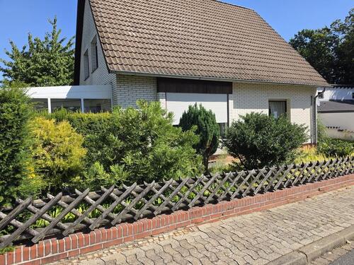 Foto - Einfamilienhaus in Wolfsburg Ehmen mit Eigentumsgrundstück