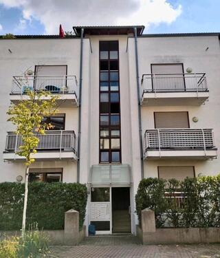 Foto - Top renoviert 1 Zimmer Wohnung Zentral 1min vom Seepark entfernt