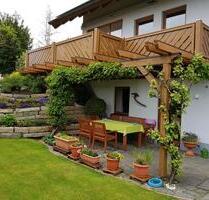 Sonnige Einliegerwohnung mit schöner Terrasse - Oberkotzau
