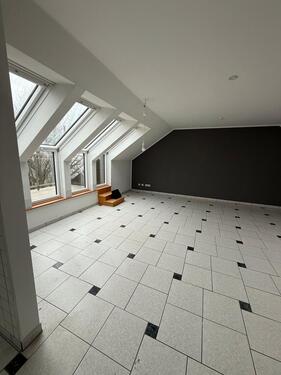 Foto - 3 Zimmer Dachgeschoßwohnung zur Miete in Velbert