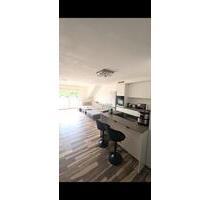 Helle 3,5-Zimmer-Wohnung inkl. Einbauküche, Balkon und Garage - Friedrichsthal