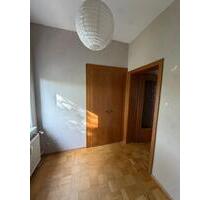 3,5 Zimmer Dachgeschoss Wohnung in Duisburg Rahm