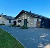 Schönes Ferienhaus mit Sauna am Harkebrügger See Nähe Oldenburg - Düsseldorf Stadtmitte