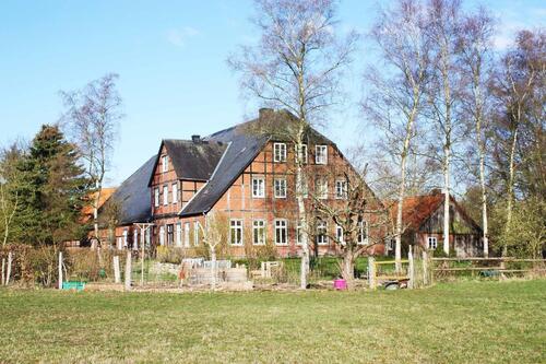 Foto - Sonnige 3 Zimmer Wohnung mit 70 m² in Lüdersburg, 1. OG