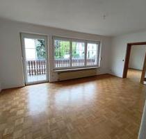 Attraktive 4-Zimmer-Wohnung mit Balkon in zentrumsnaher Lage - Nördlingen