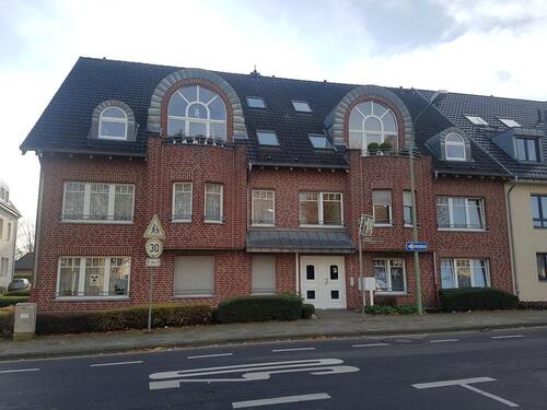 Foto - exclusive 3 ZKDB mit Balkon und PKW-Stellplatz zu vermieten