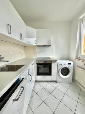 Foto - Erstbezug nach Sanierung! Helle 3-Raum-Wohnung Nähe Prager Straße