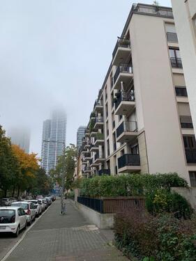 Foto - Einzel-Stellplatz (duplex) bei SkylinePlaza+Hauptbahnhof - sofort