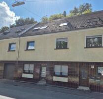 1-2 Familienhaus zum Verkauf - 229.000,00&nbsp;EUR Kaufpreis, ca.&nbsp; 300,00&nbsp;m&sup2; in Großrosseln (PLZ: 66352)