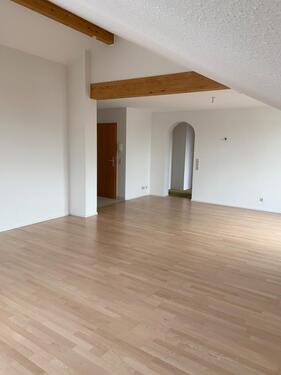 Foto - Großzügige, helle 6-Zimmer-Wohnung mit Loggia, hochwertiger Ausst