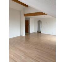 Großzügige, helle 6-Zimmer-Wohnung mit Loggia, hochwertiger Ausst - Eberdingen