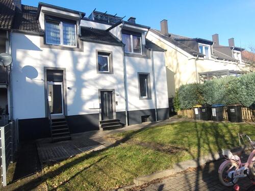 Foto - Renovierte Wohnung mit Gartenzugang - großzügige 4,5 Zi.