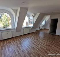 Großzügige 1-Raum-Wohnung in zentraler Lage zu vermieten - Oelsnitz (Vogtland)