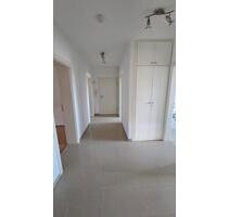 4 Zimmer Wohnung zur Miete - 1.350,00&nbsp;EUR Kaltmiete, ca.&nbsp; 86,00&nbsp;m&sup2; in Esslingen am Neckar (PLZ: 73734) Pliensauvorstadt