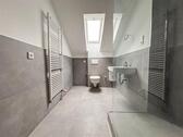 Foto - Frisch sanierte 3-Zimmer-Dachgeschosswohnung mit Einbauküche in Düsseldorf-Unterrath