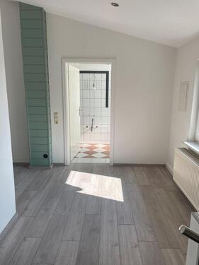 Foto - Dachgeschosswohnung zur Miete - 700,00&nbsp;EUR Kaltmiete, ca.&nbsp; 70,00&nbsp;m&sup2;