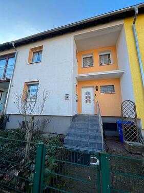 Foto - Entkerntes Reihenmittelhaus - 300.000,00&nbsp;EUR Kaufpreis, ca.&nbsp; 120,00&nbsp;m&sup2;