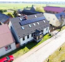 Dreiseitenhof mit 4.548 m² Grundstück & 2 Wohnungen - Friesack
