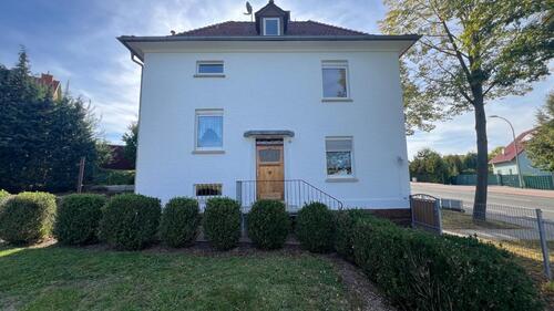 Foto - Schöne renovierte 4-Zimmer-Wohnung in herrschaftlichem Haus