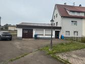 Foto - Haus mit Werkstatt und großen Garten