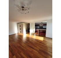 3,5 Zimmer sehr helle Maisonnette Wohnung in toller Lage mit gro - Sindelfingen