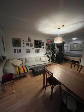Foto - Möblierte 1Zimmer-Wohnung mit Stellplatz und Balkon Zwischenmiete