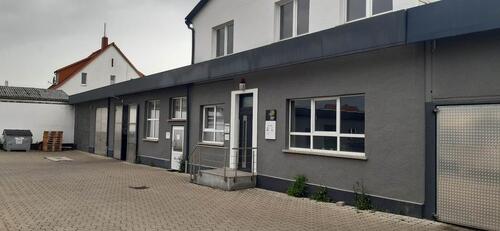 Foto - Gewerbeobjekt mit Büro als Lager undoder Werkstatt