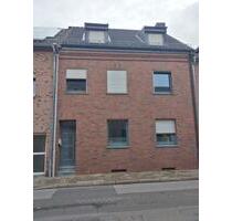 Provisionsfreies, teilrenoviertes EFH mit großem Garten - Alsdorf