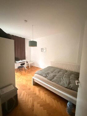 Foto - 20 Zimmer Erdgeschoßwohnung zur Miete in Duisburg