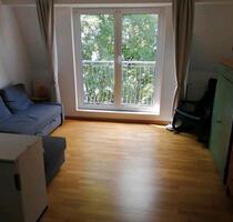 Von Privat: Leipzig-Plagwitz – DG-Wohnung mit 2 Balkonen und TG