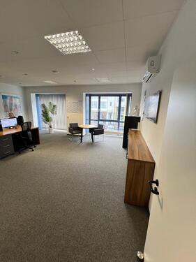 Foto - *Dietzenbach* zentral gelegenes helles Büro mit mehreren Räumen