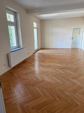 Foto - 5-Raum Wohnung in der Emil-Abderhalden-Straße