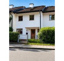 Reihenmittelhaus - 620.000,00&nbsp;EUR Kaufpreis, ca.&nbsp; 131,00&nbsp;m&sup2; in Rosenheim (PLZ: 83026) Aising