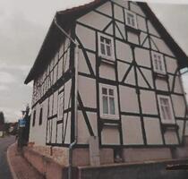 Idyllischer Dreiseiten Hof im Grünen - Wildeck