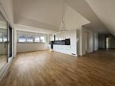 Foto - Neubau: Moderne 3 Zimmer Wohnung im Dachgeschoss mit Einbauküche und TG-Stellplatz in UlmLehr!