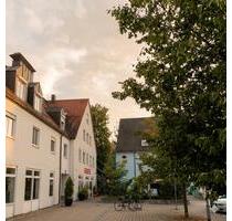 Gehobene 3-Zimmer-Wohnung mit 73 qm Wfl., 2 Stellplätze uvm. - Kirchheim bei München