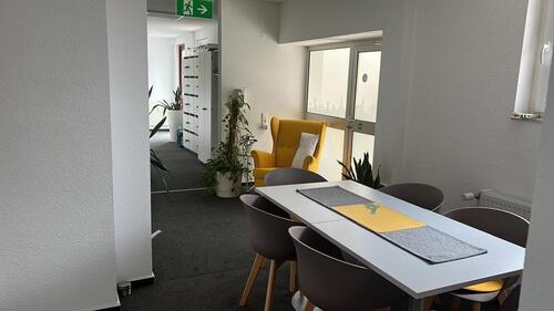 Foto - Büro oder Praxisräume in Geisenheim ab 01.02.26 200m² Parkplätze vorhanden
