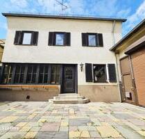 Wohnen und Arbeiten in einem Haus - Frankfurt am Main Unterliederbach