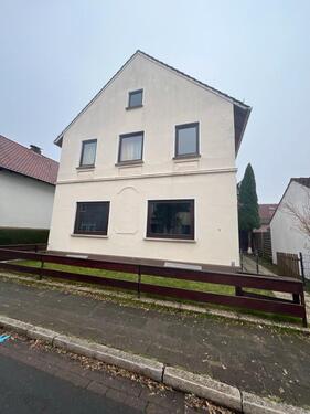 Foto - 1-2 Familien Haus mit großer Werkstatt mit Zufahrt zum Verkauf