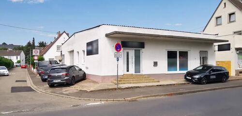 Foto - Praktische Büroflächen mit großer Garage & LagerProduktion