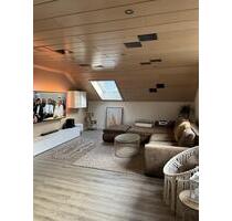 Aidlingen: Top gepflegte 3-Zimmer-DG Wohnung